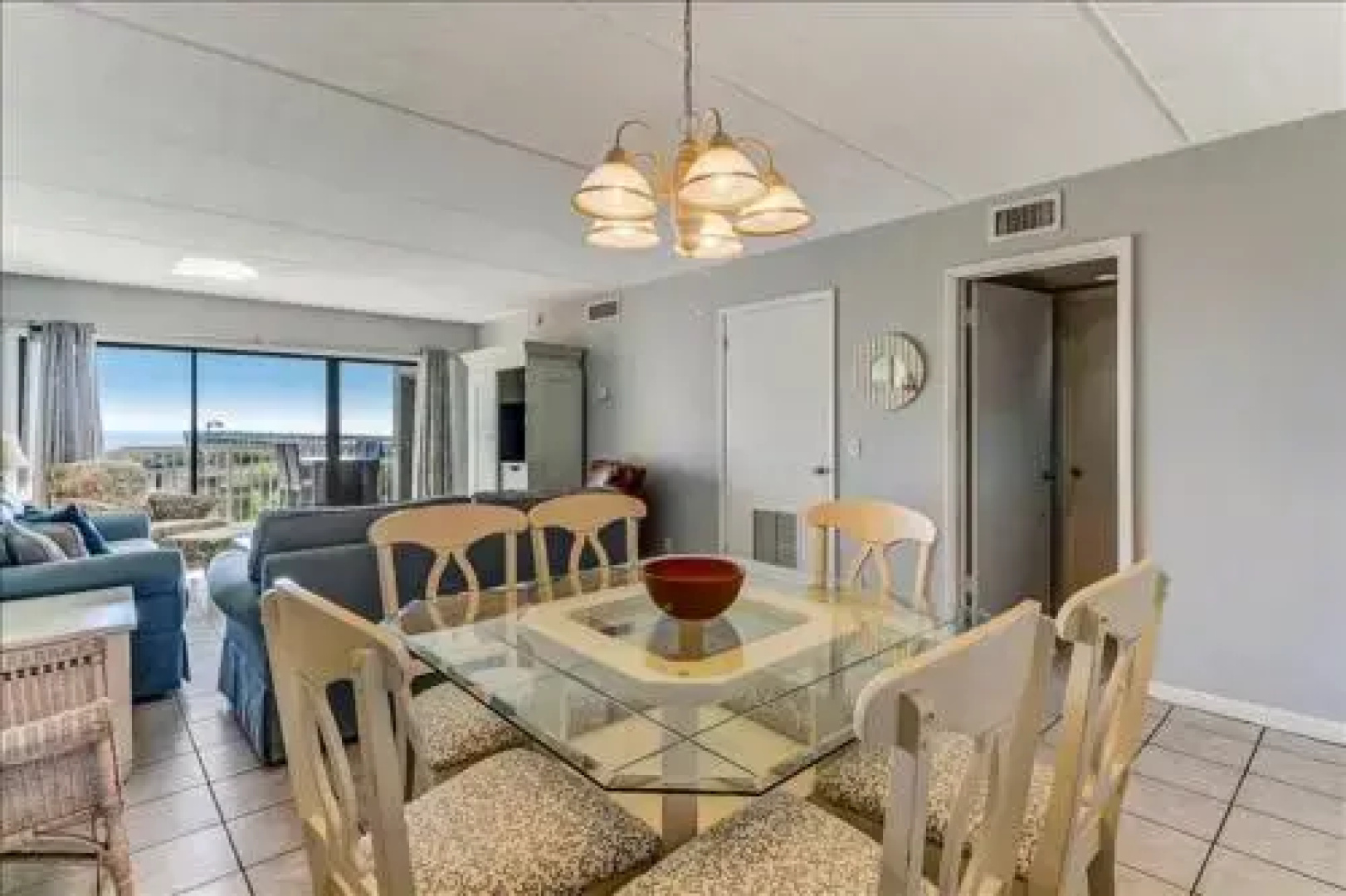 Spacious Oceanfront Condo, Easy Access to Private Fishing Pier by RedAwning