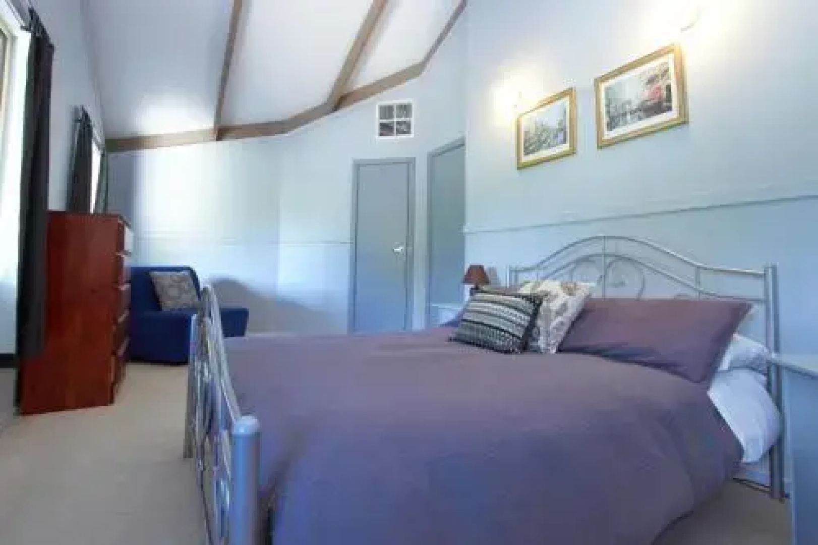Alpzview Guesthouse