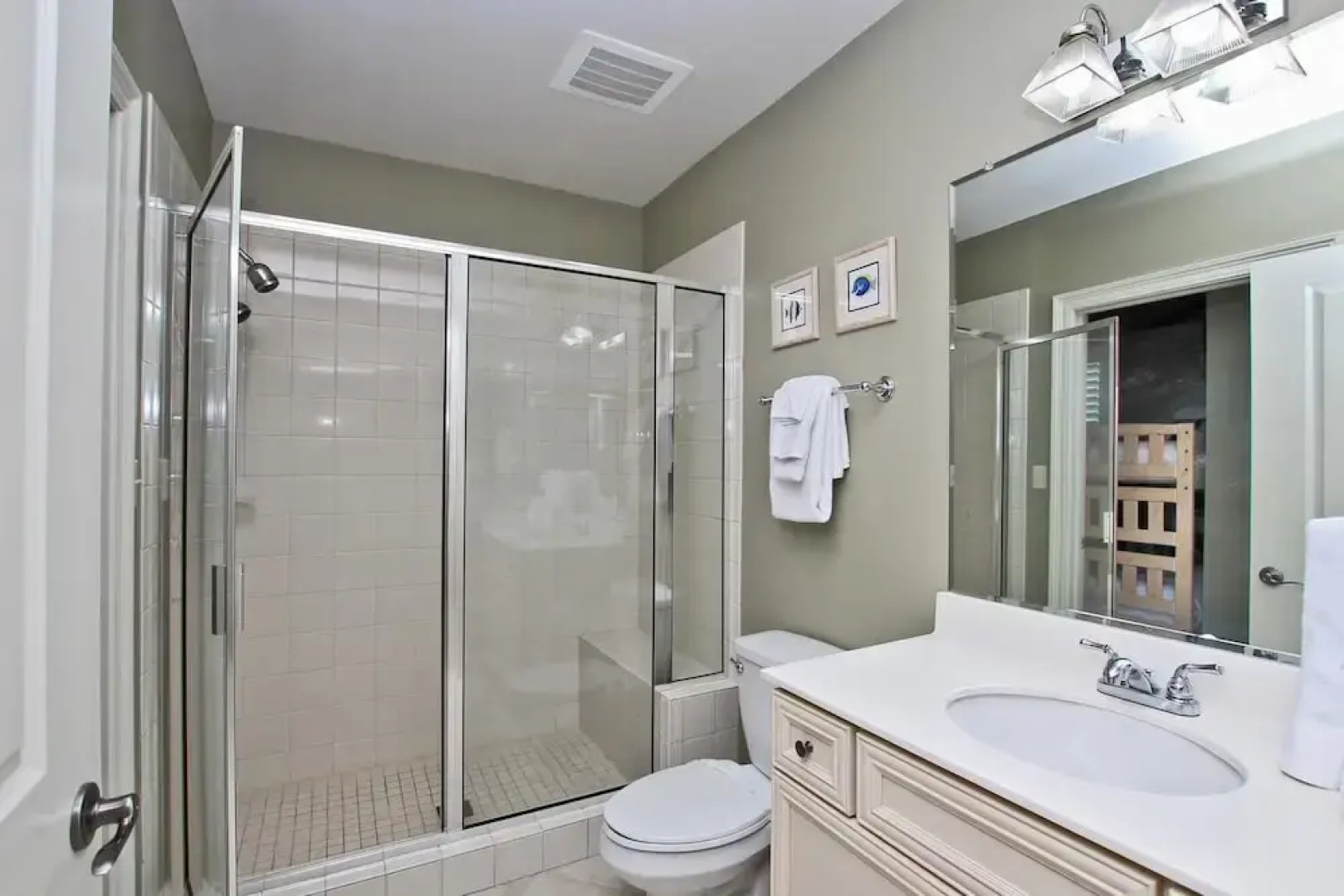 Wharf 405 - 2 Br condo