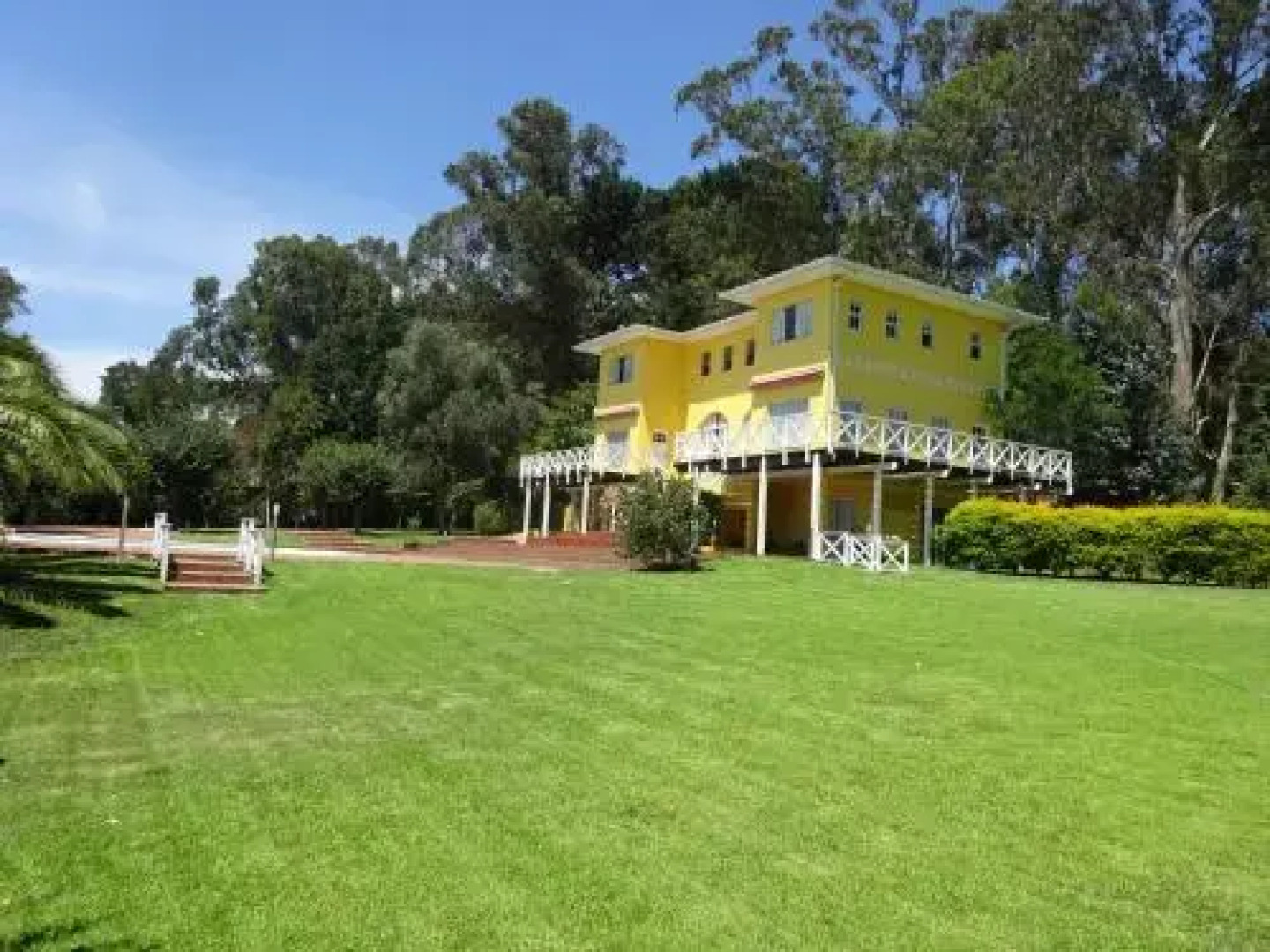 Valle del sol sierra de los padres alojamiento