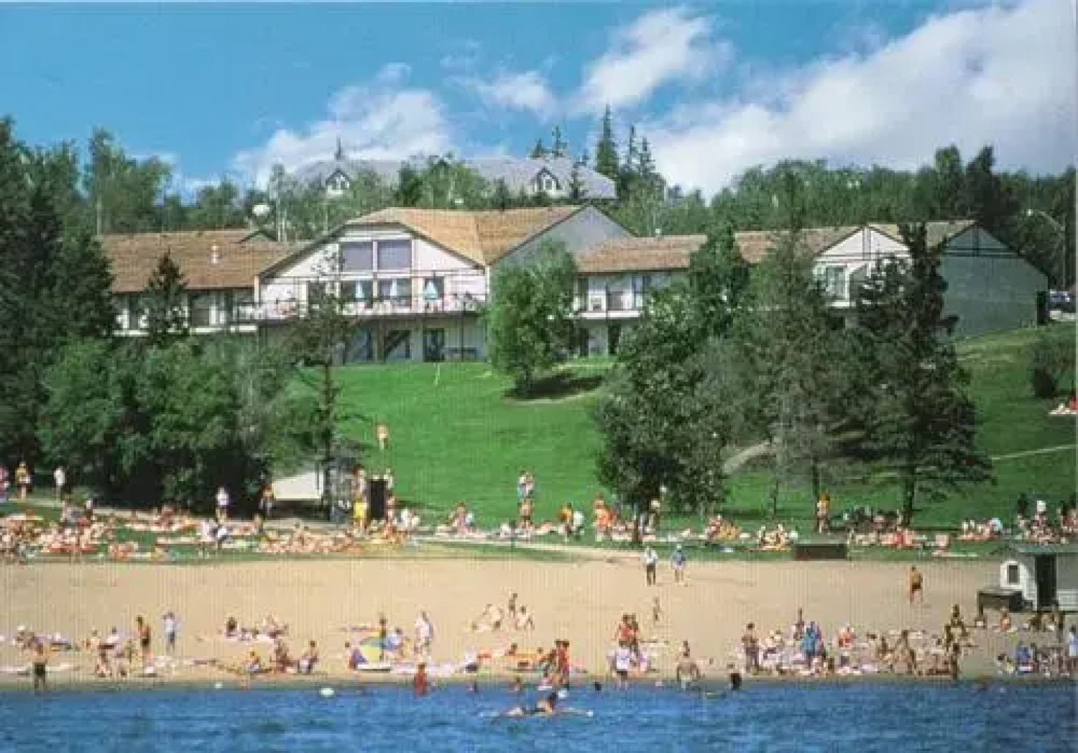 Kenosee Inn & Cabins