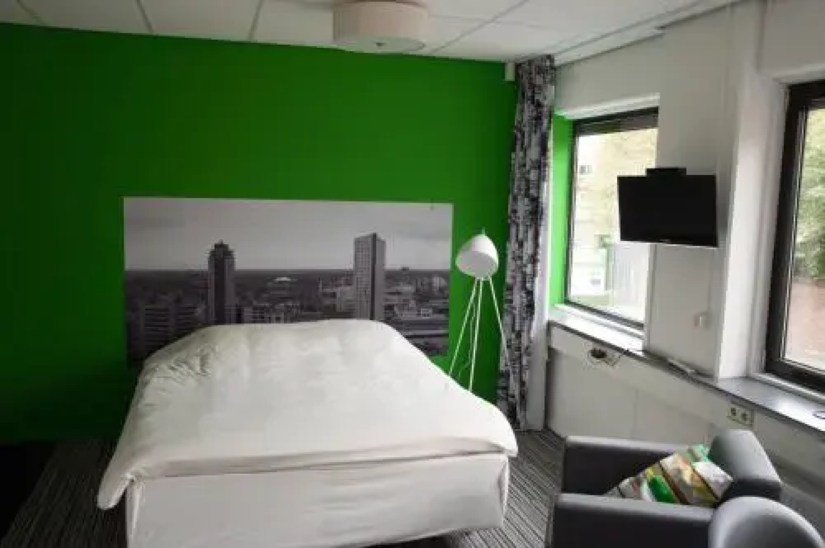 Camelot Rooms
