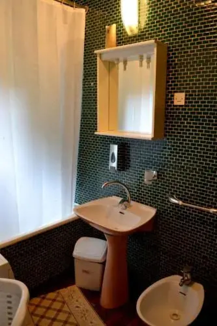 Sadrvan Room's
