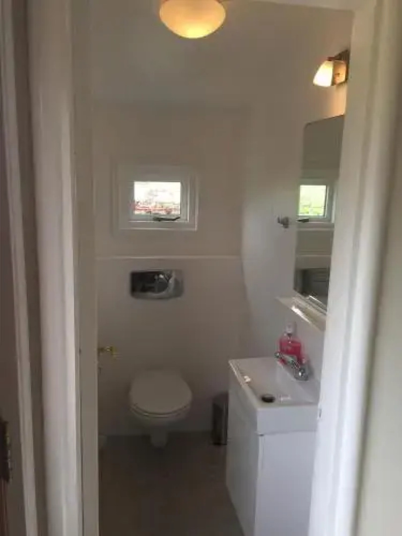 Eyjafjallajokull - Farmhouse