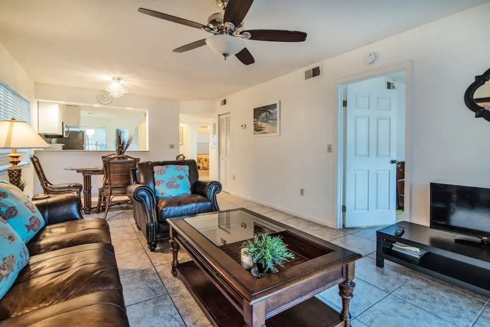 4515 Shorewalk Updated First Floor Condo