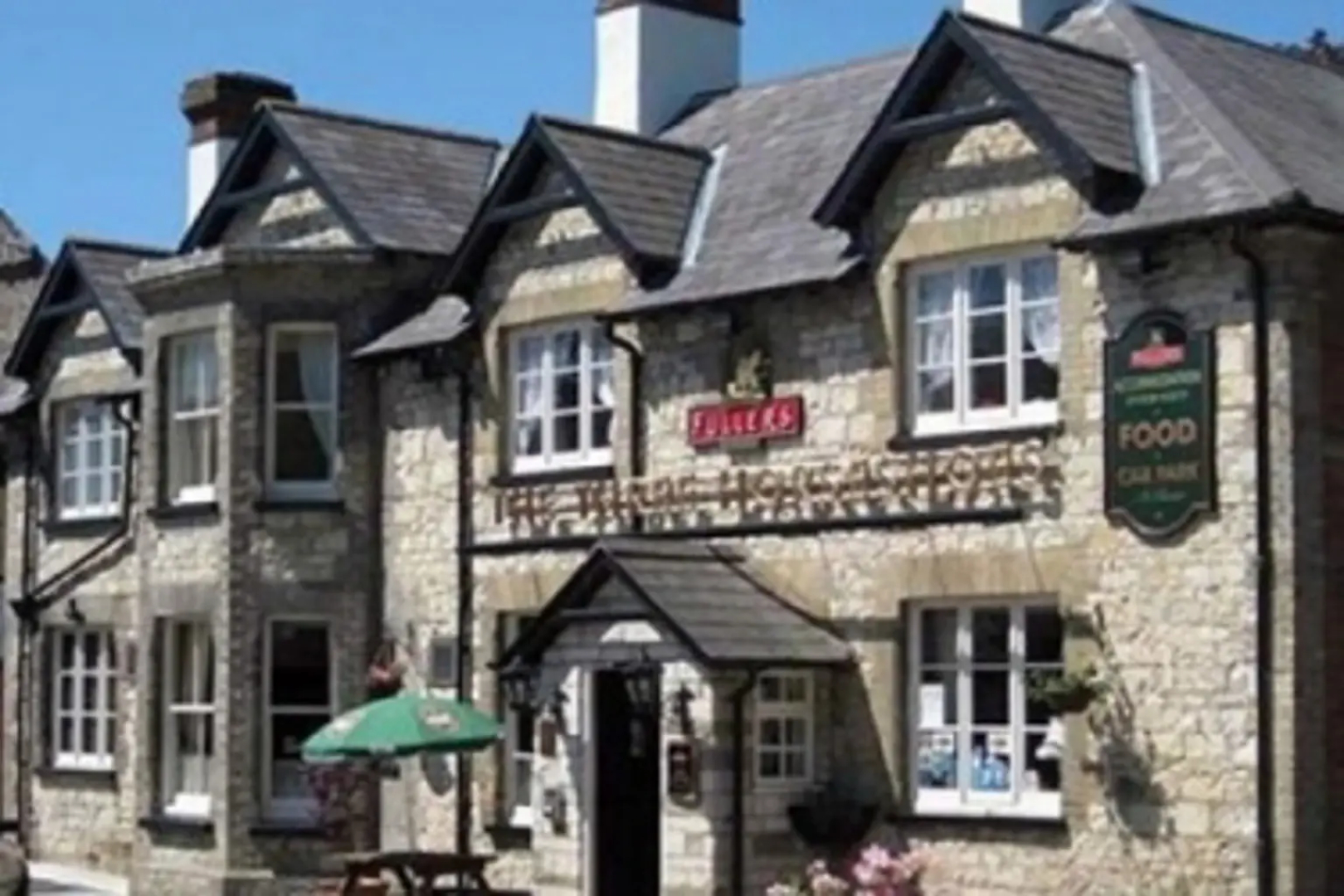 The Three Horseshoes