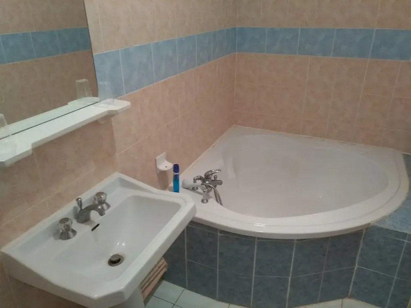 Jardin de Tredos - Libertine Hotel for Caters to Adults