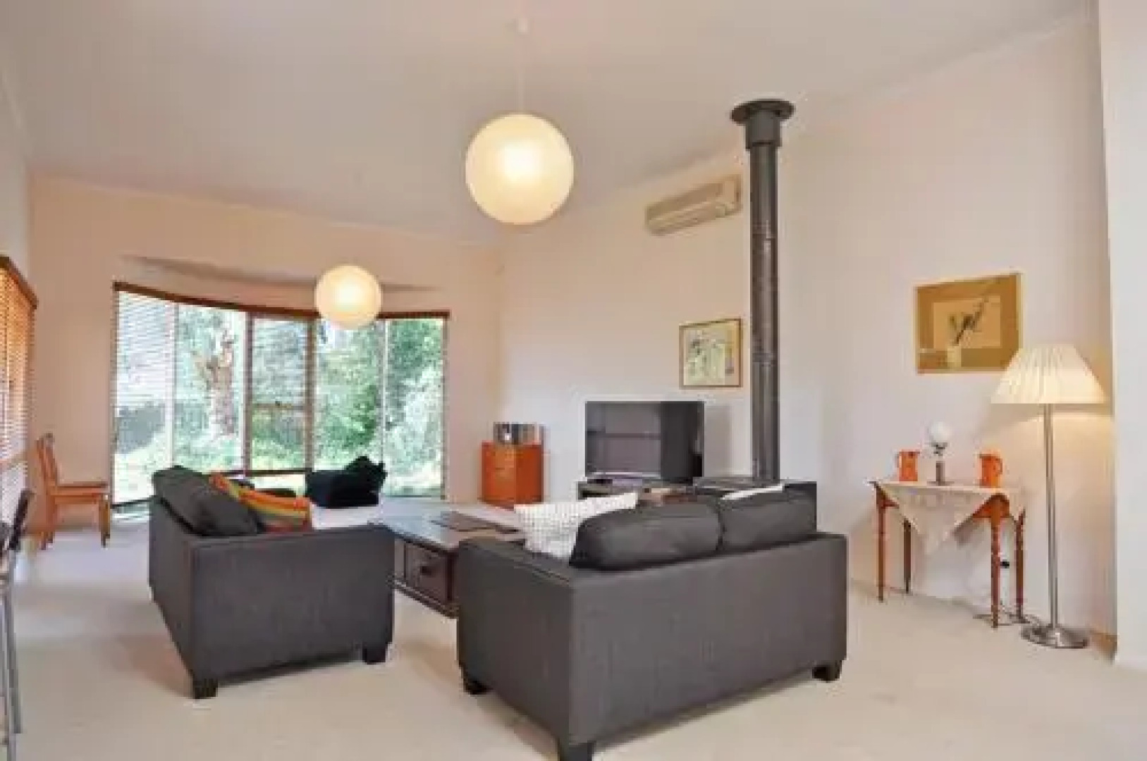 Seaspray - Surf Side