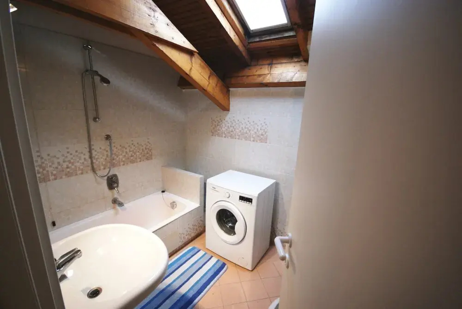 Mansarda Corso Inglesi