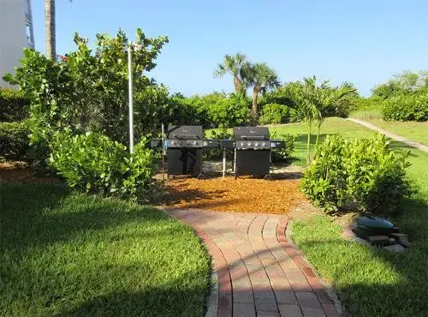 Bermuda Dunes #601 by RedAwning