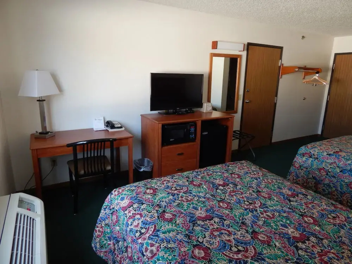 Carrington Inn & Suites