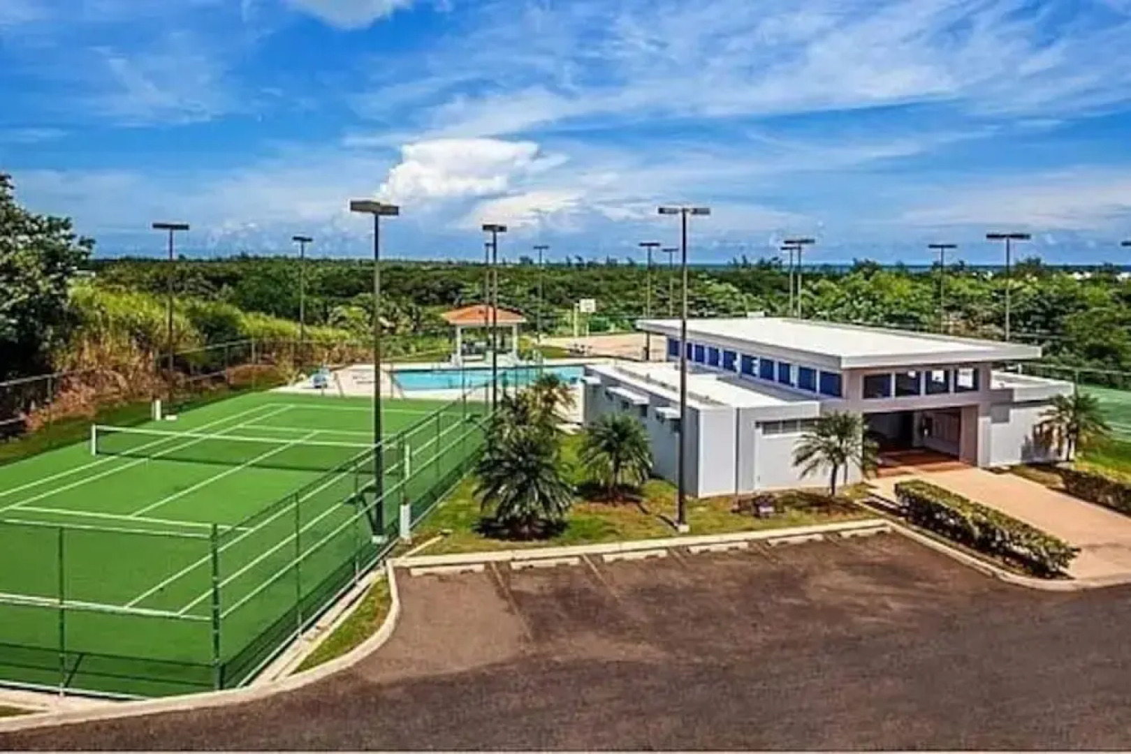 Penthouse at Hillside Village