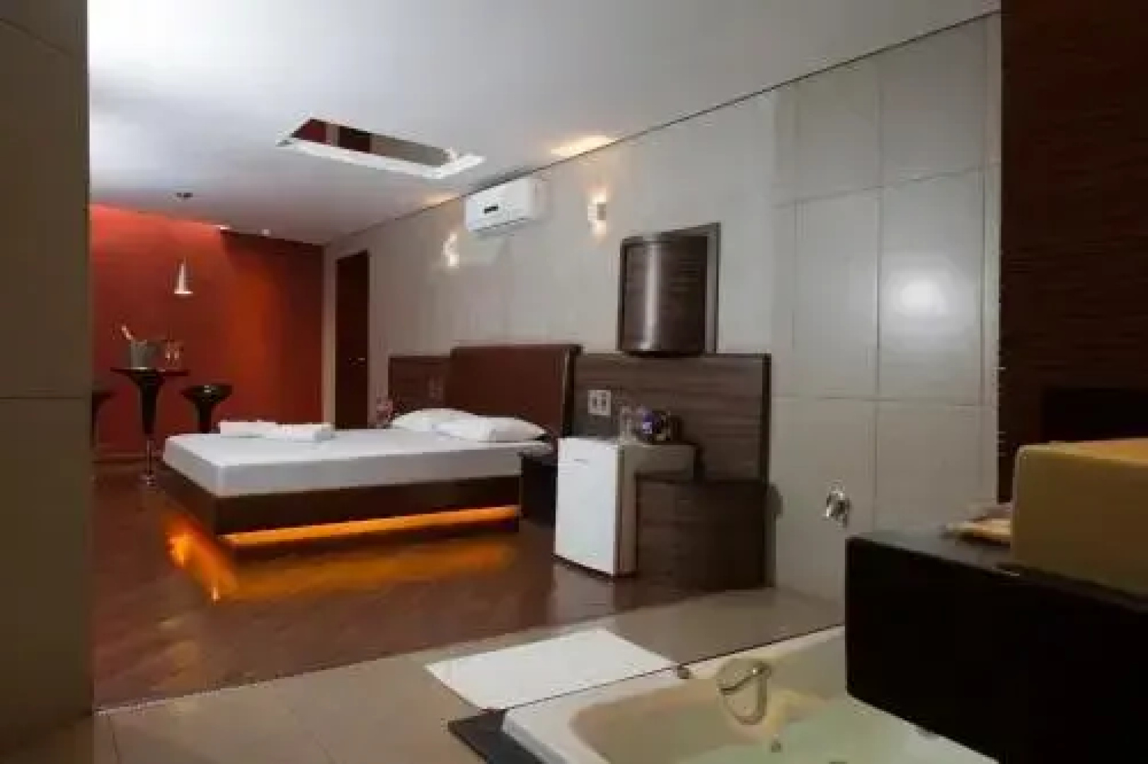 W Motel ( adults only)