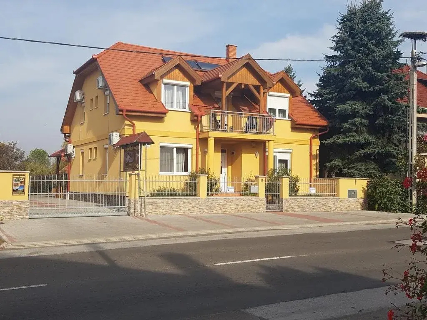 Gólyafészek Panzió