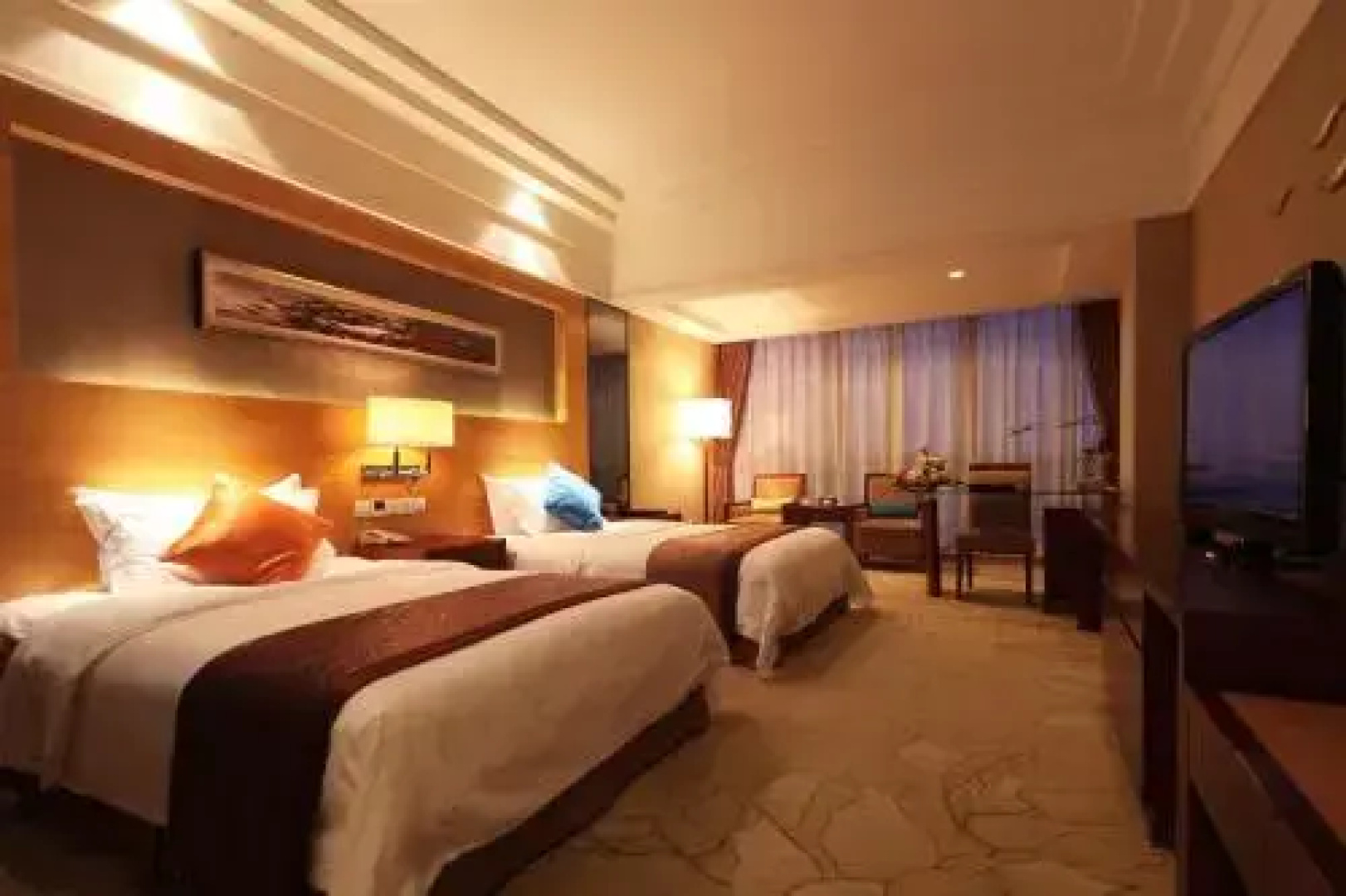 E Mei Shan Central Sunshine Hotel