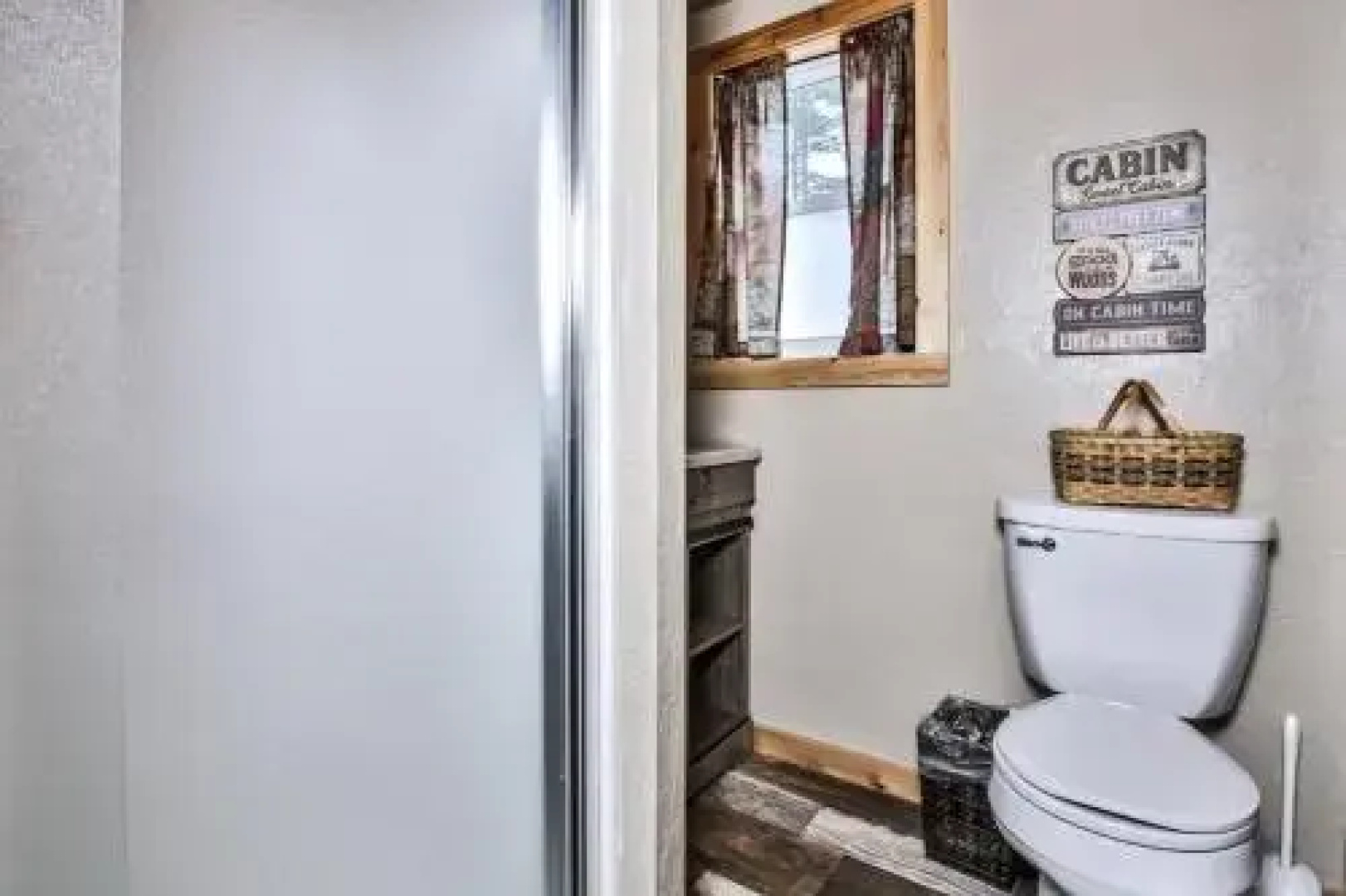 Cedar Lodge - 3 Br Cottage