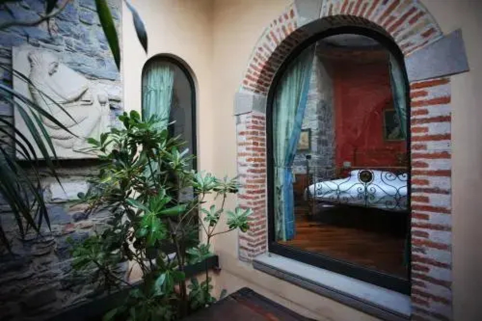 Apartment 23