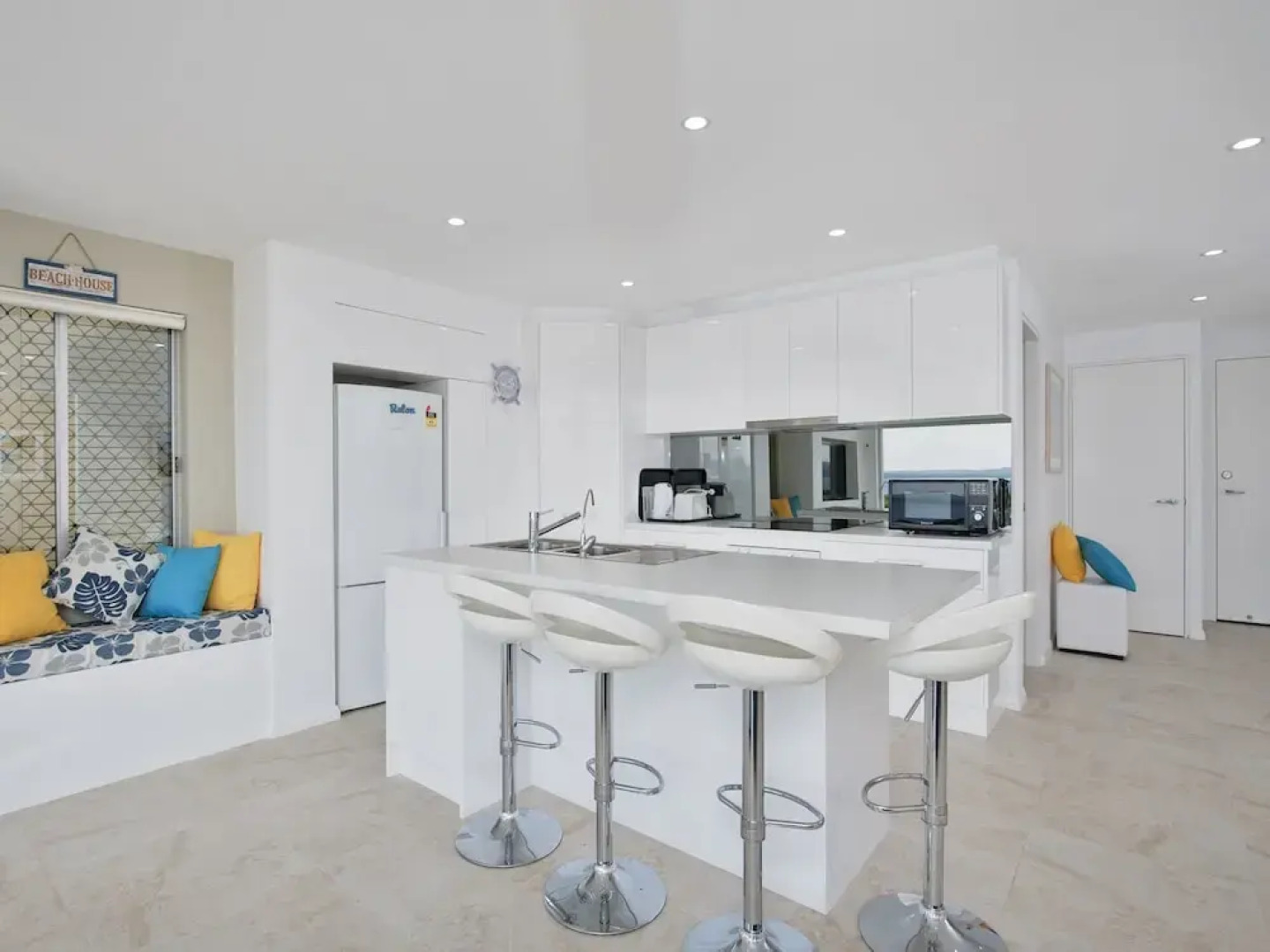 Stunning Waters, Sandy Point Road, 1/46