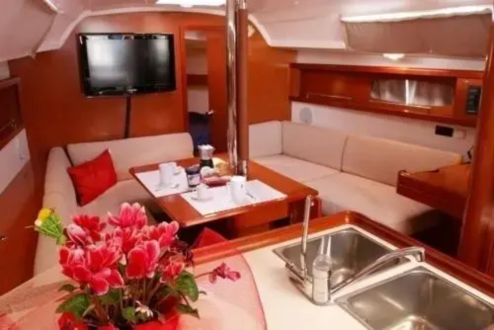 Boat & Sailing Torregrande Sinis Yachting