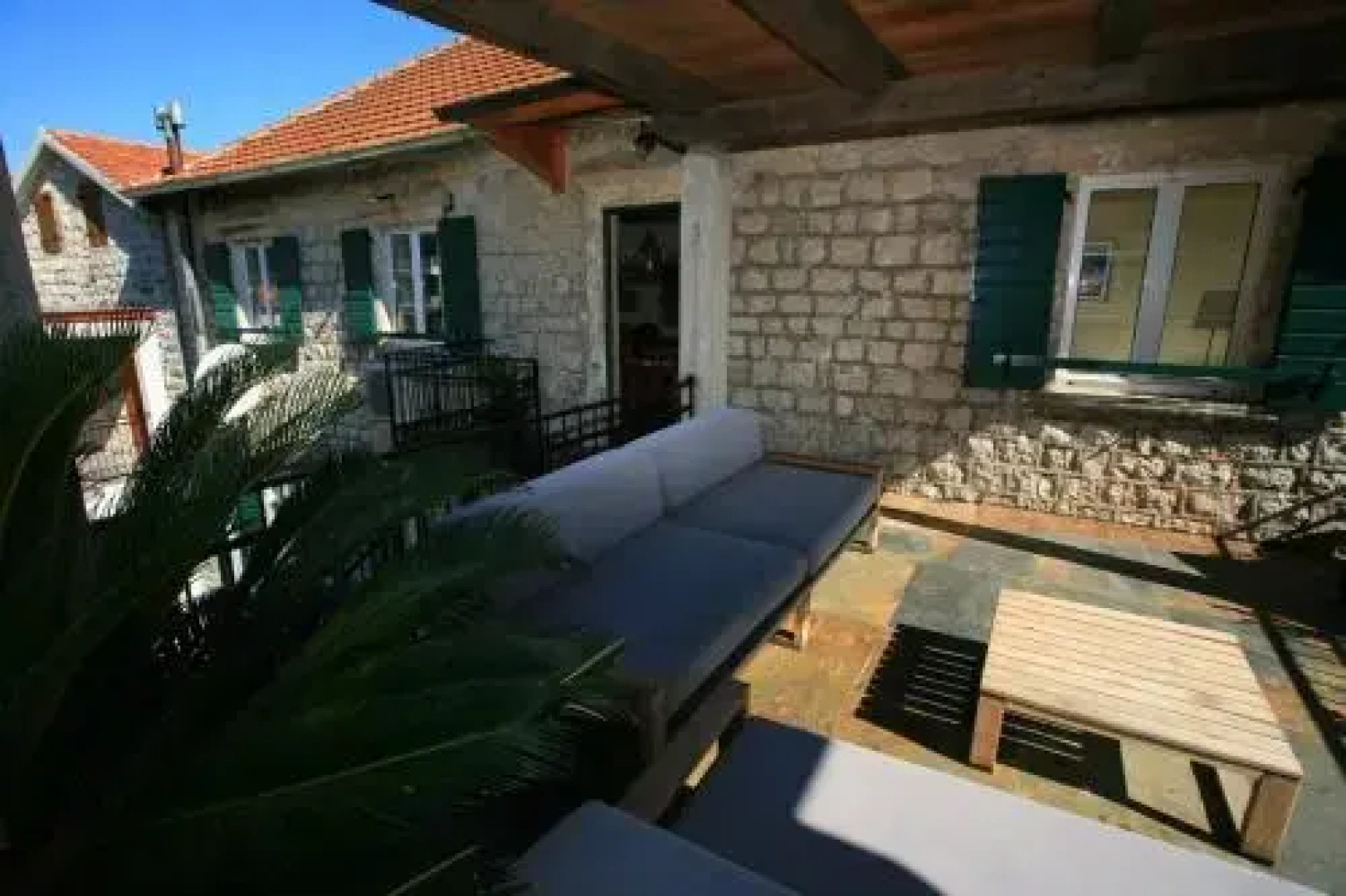 The Stone House, Prcanj 165