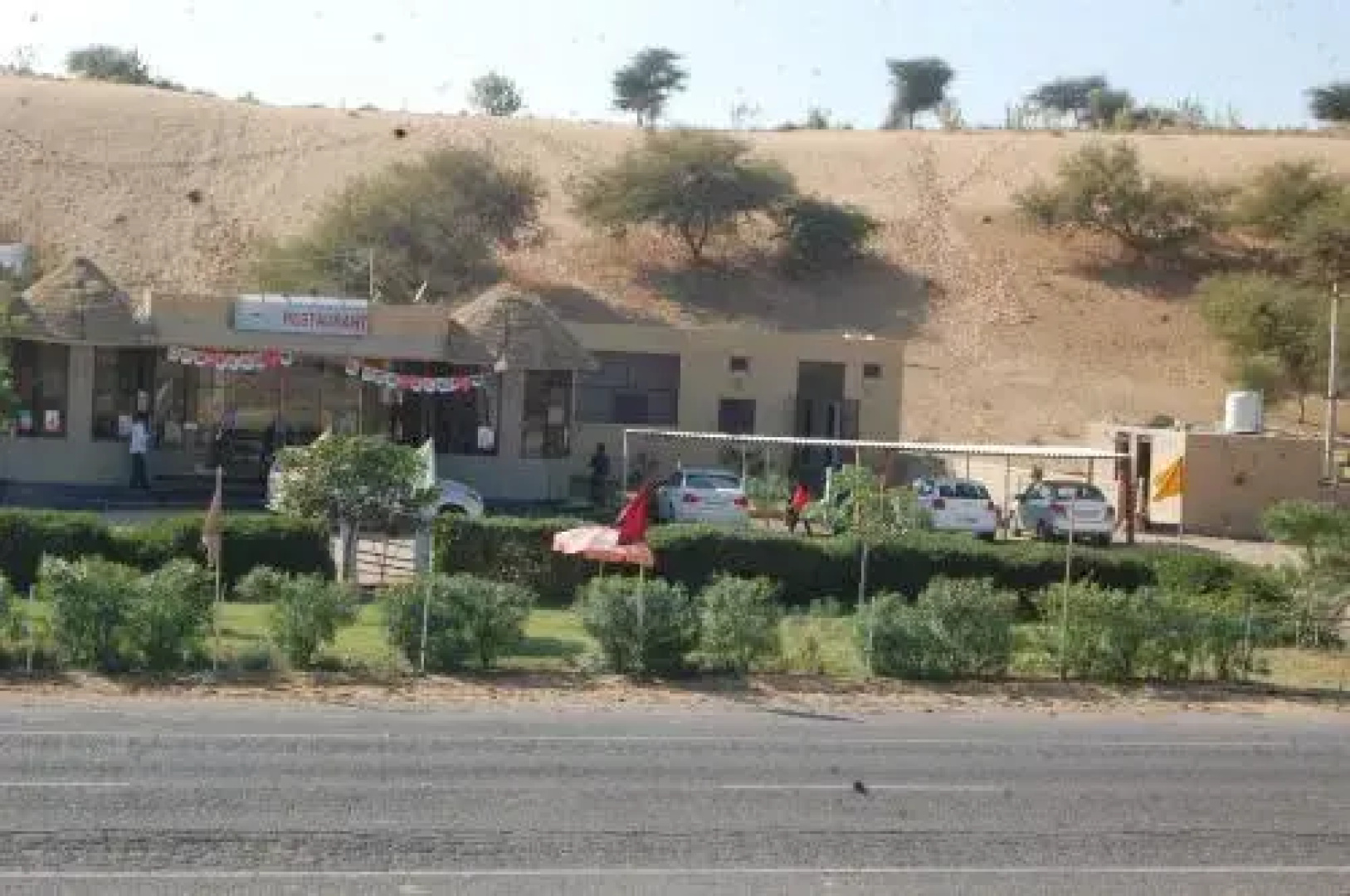 Thar Midway Hotel & Restaurant