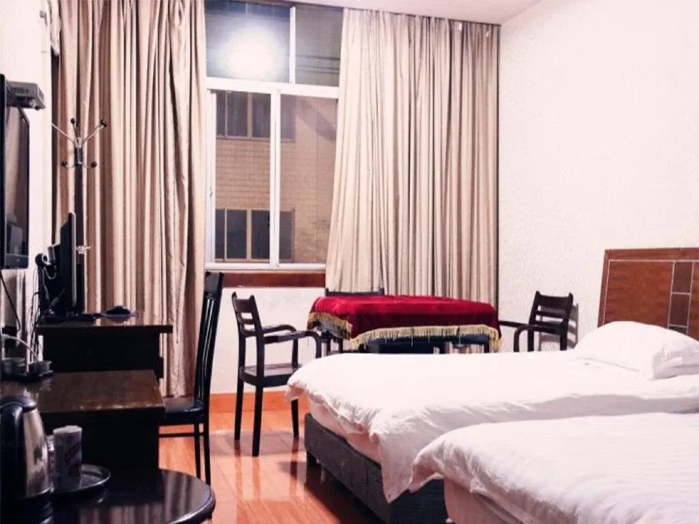 Qingyuan Mengzhou Inn