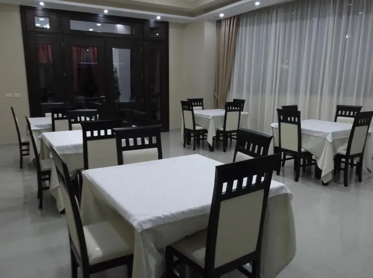 Haris Hotel