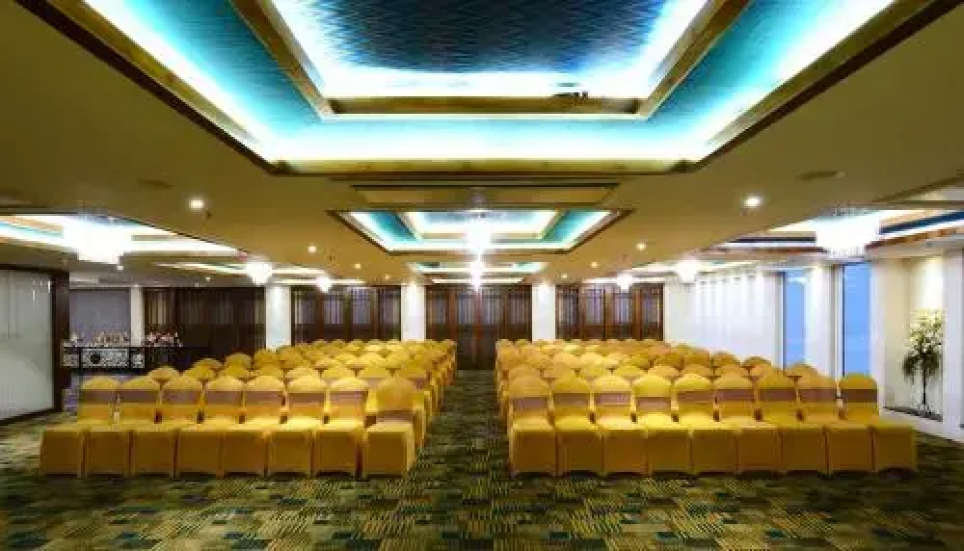 OYO Premium Jubilee Hills