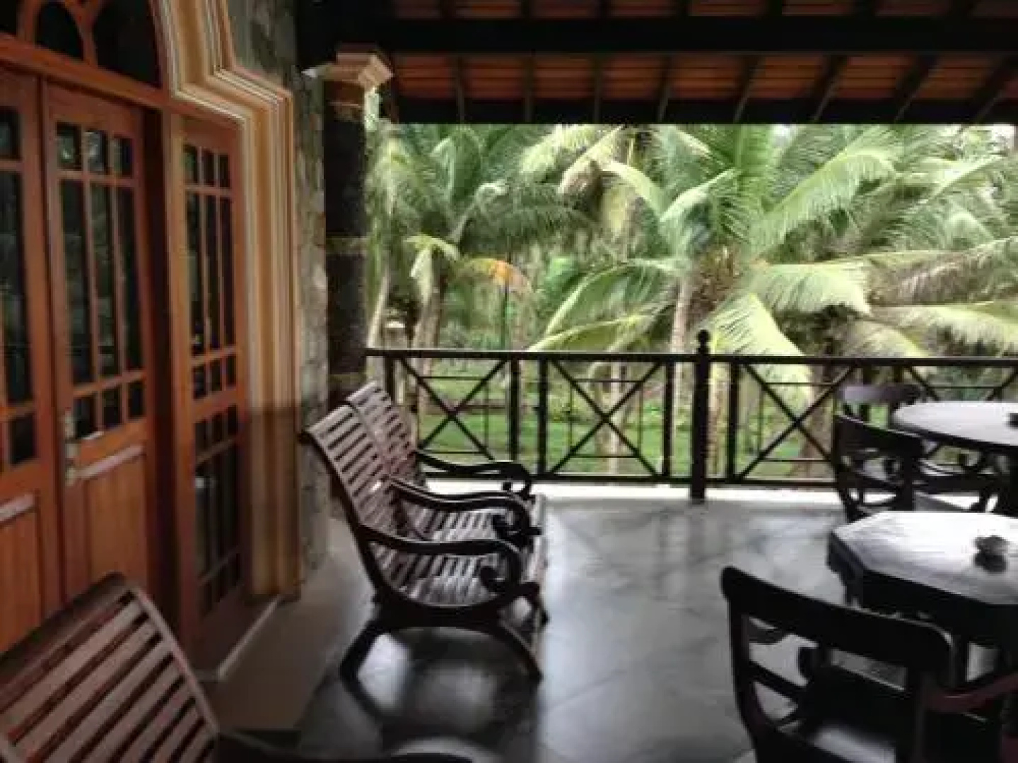 Warahena Beach Hotel