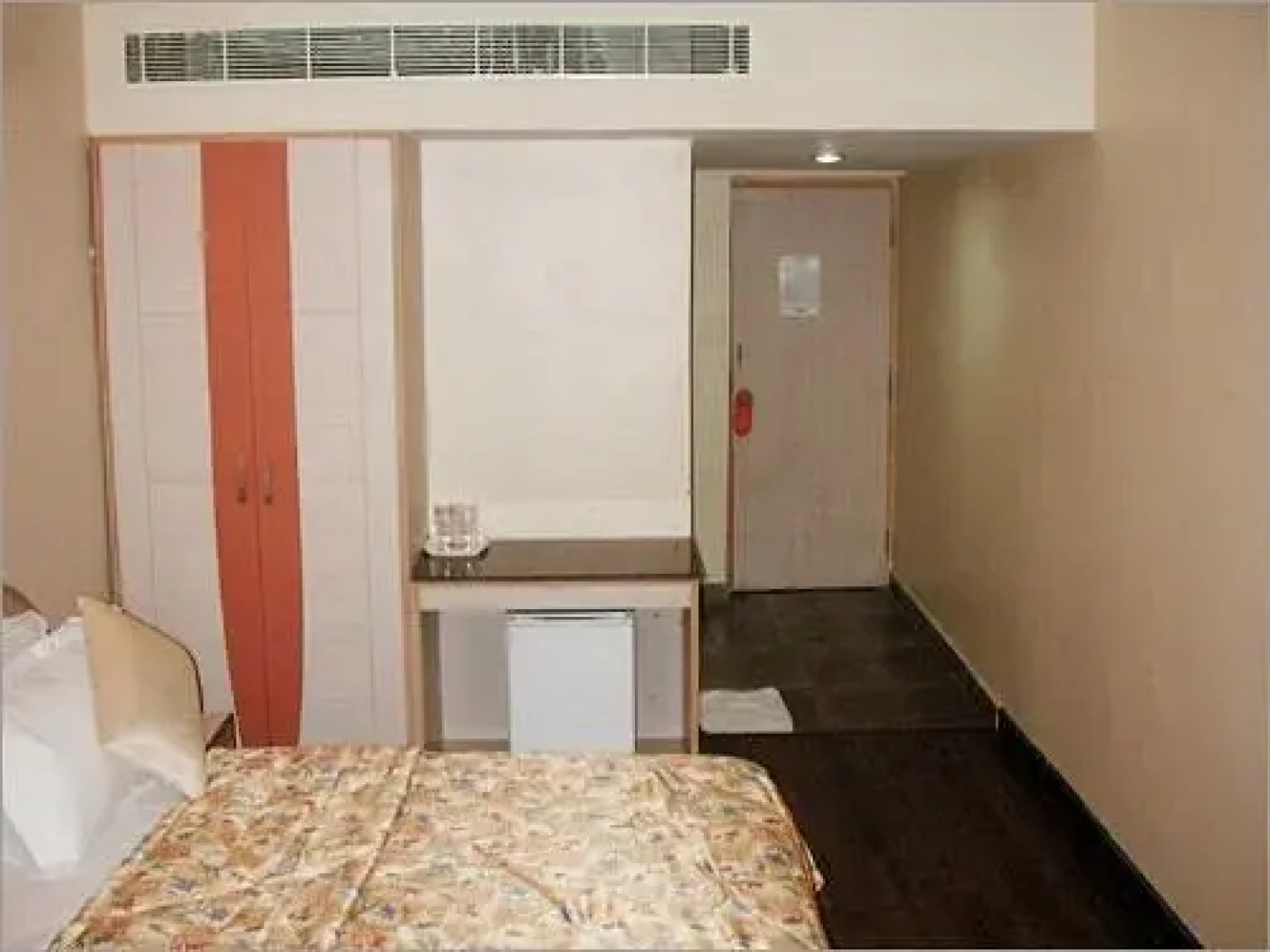OYO Premium Paradise Secunderabad