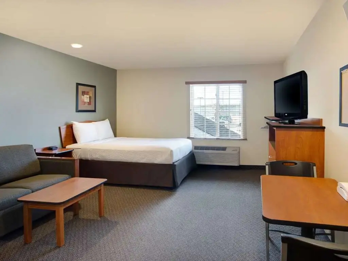 WoodSpring Suites Washington DC Andrews AFB