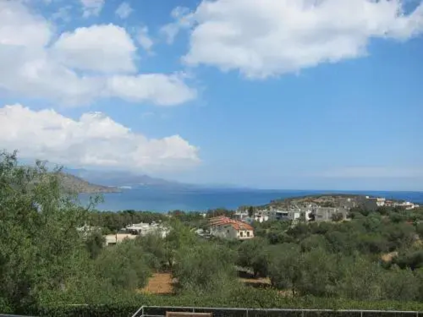 Stelios Apartments