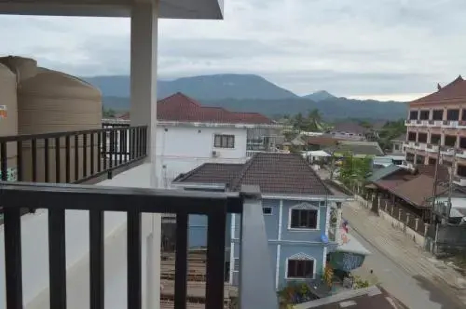 Sisombat Plaza Hotel