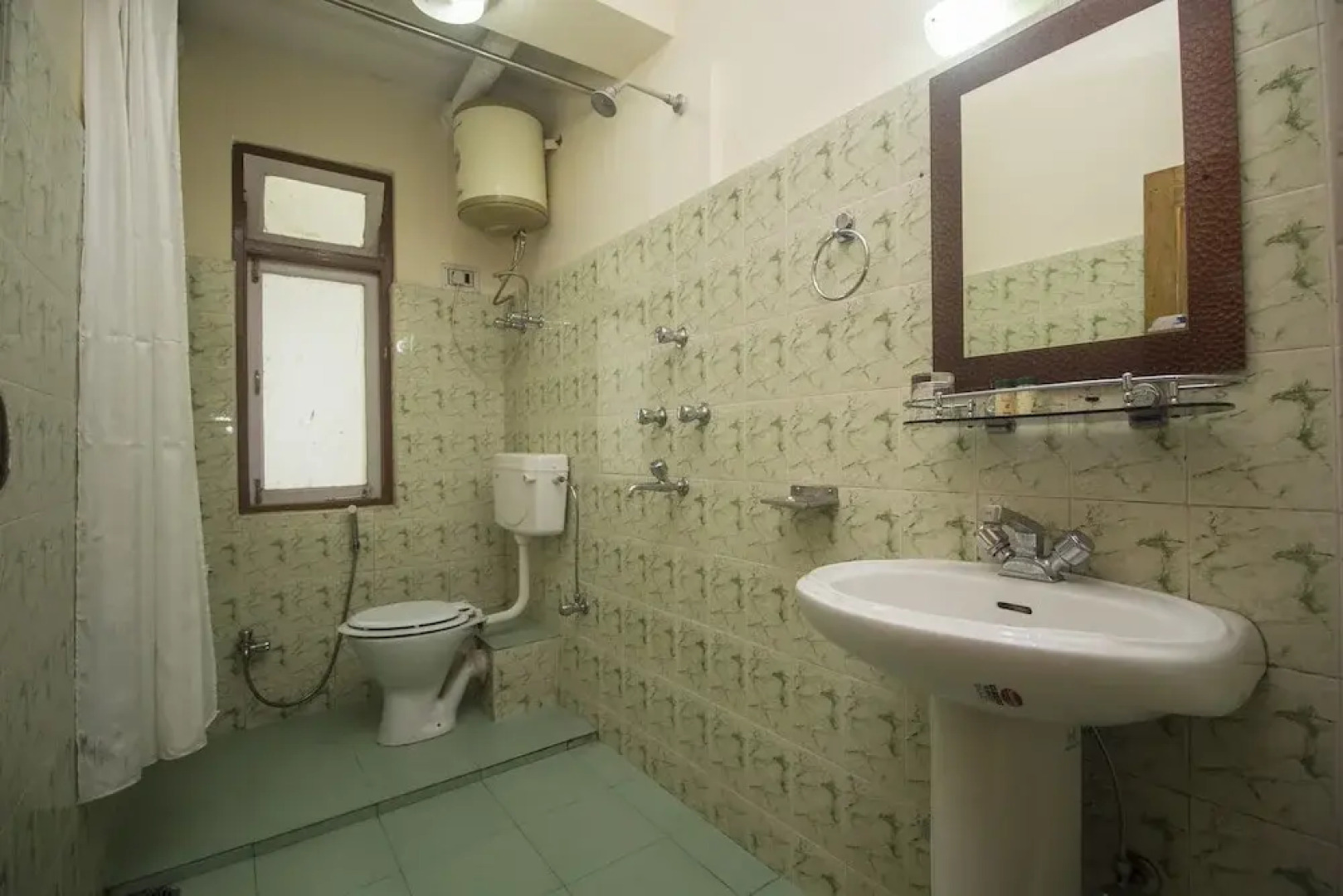 Five Elements De Villa Hotel