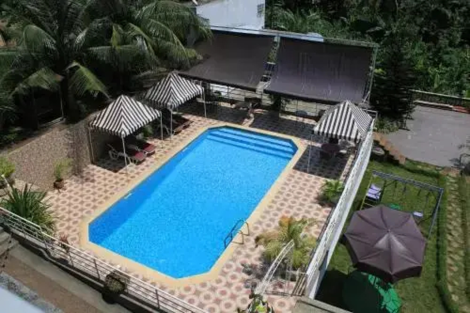 Eden Hotel