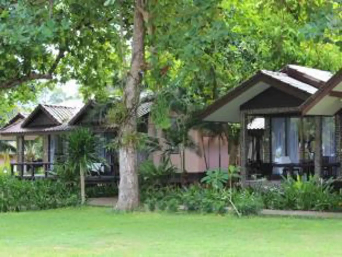 Nang Nual Beach Resort