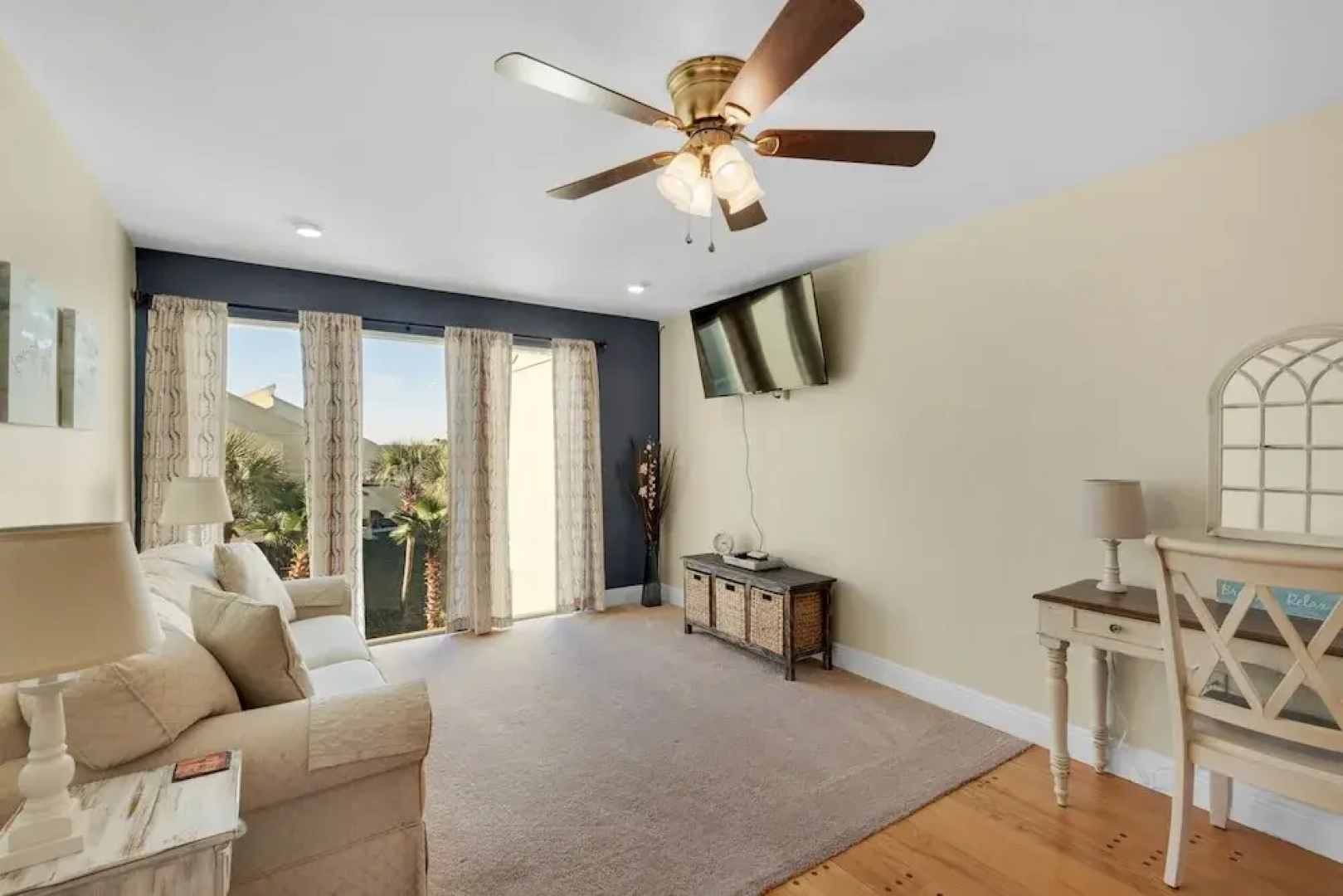 Santa Rosa Delight - 3 Br Townhouse