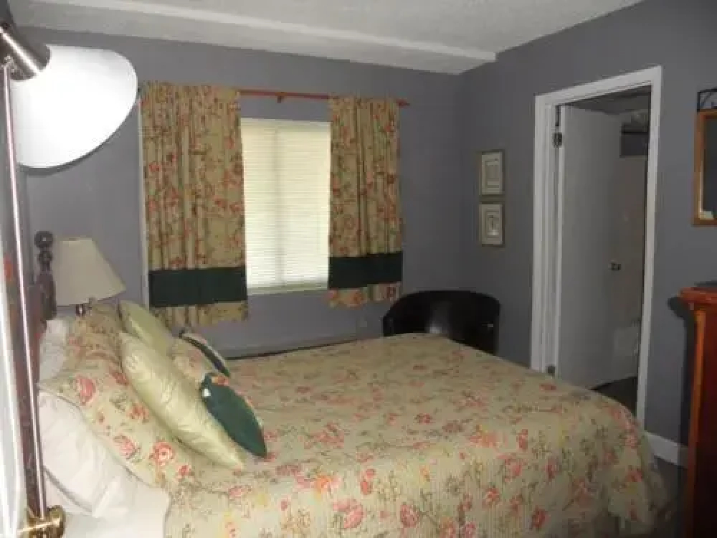 Gatlinburg Chateau Condo #304 by RedAwning