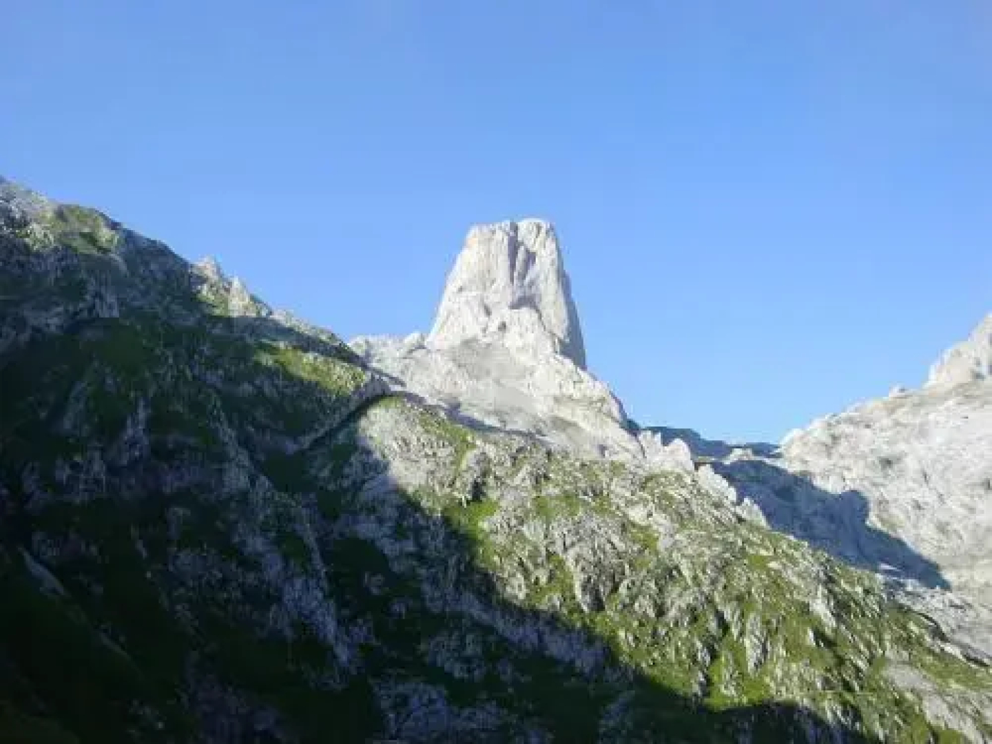 Mirador De Urriellu