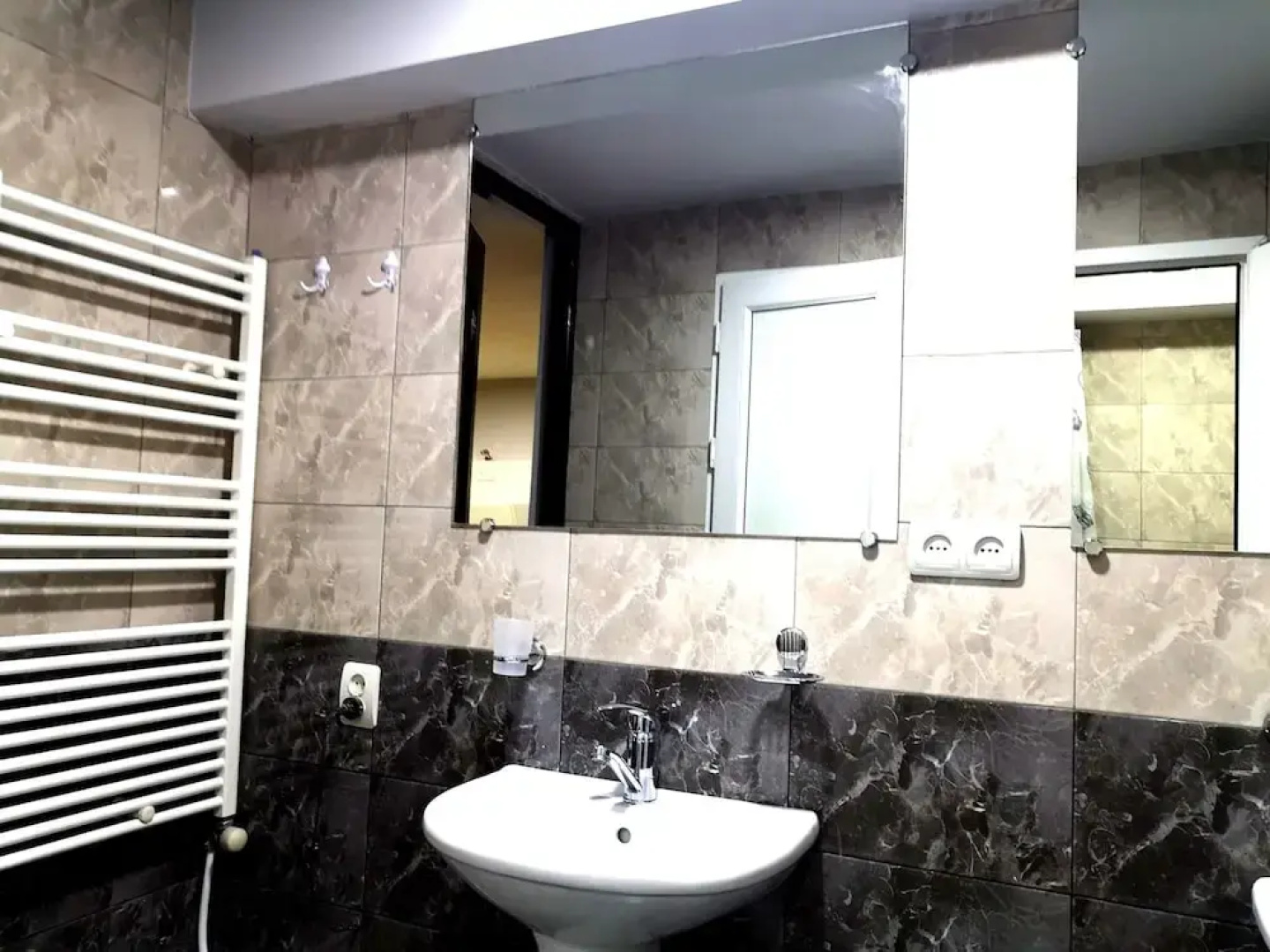 Prime Hostel  Tours