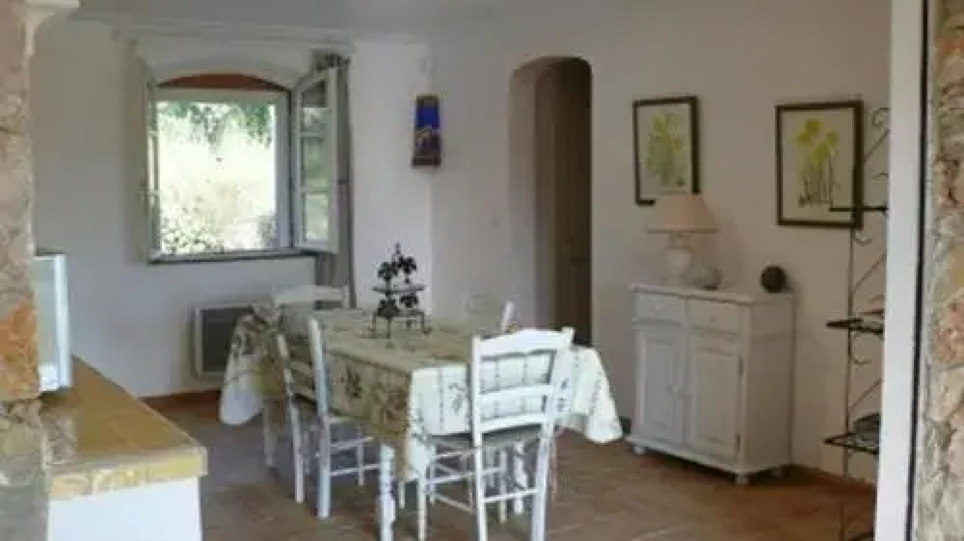 Les Bastides de lAuviduery