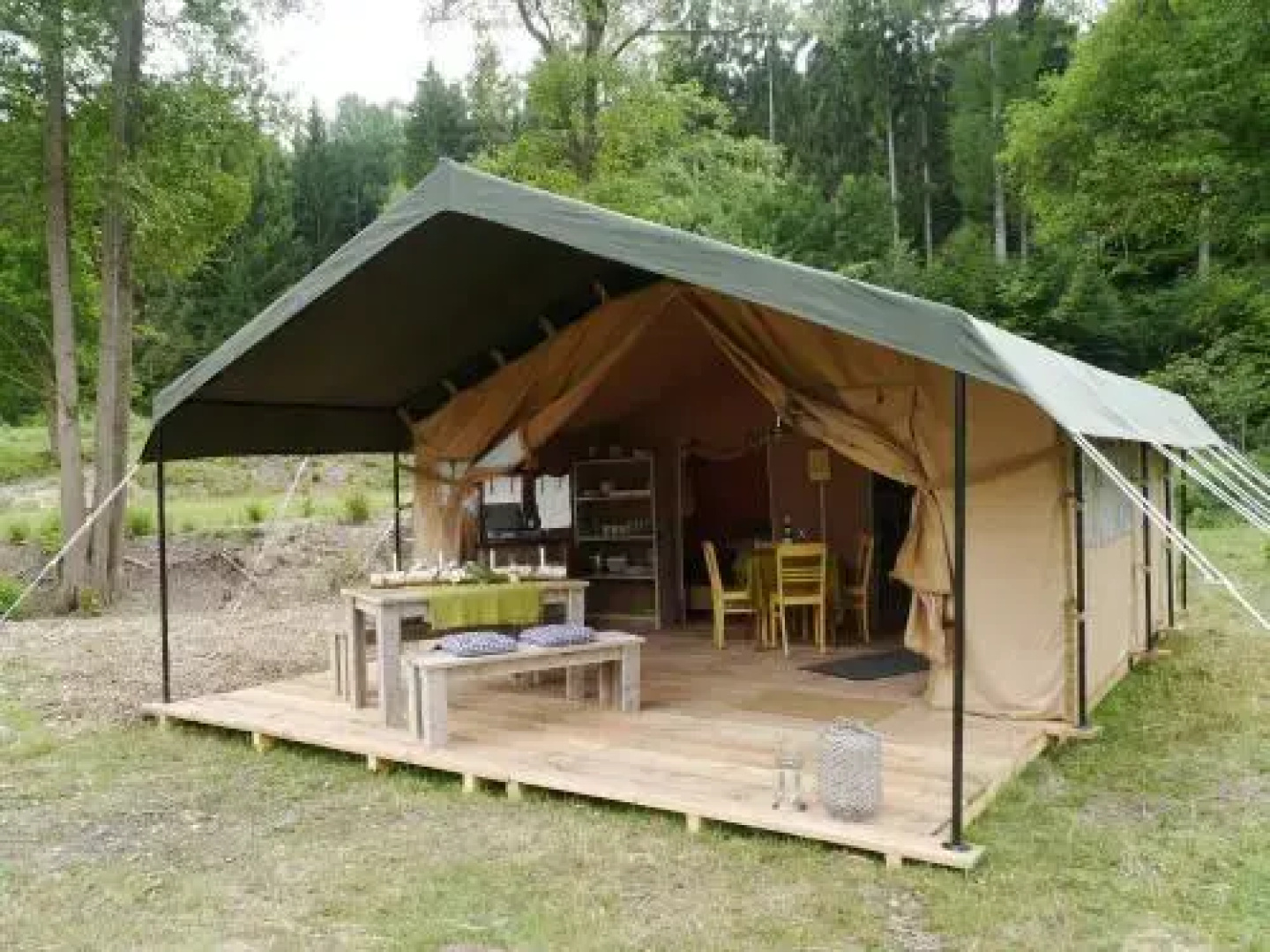 Glamping im Safaritent