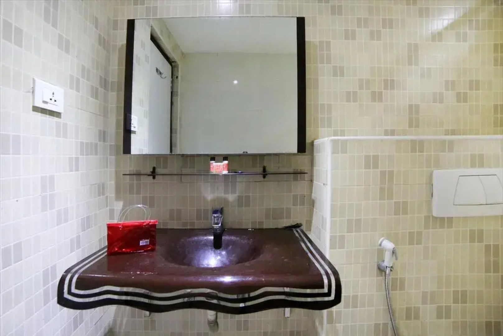 OYO Rooms Benz Circle