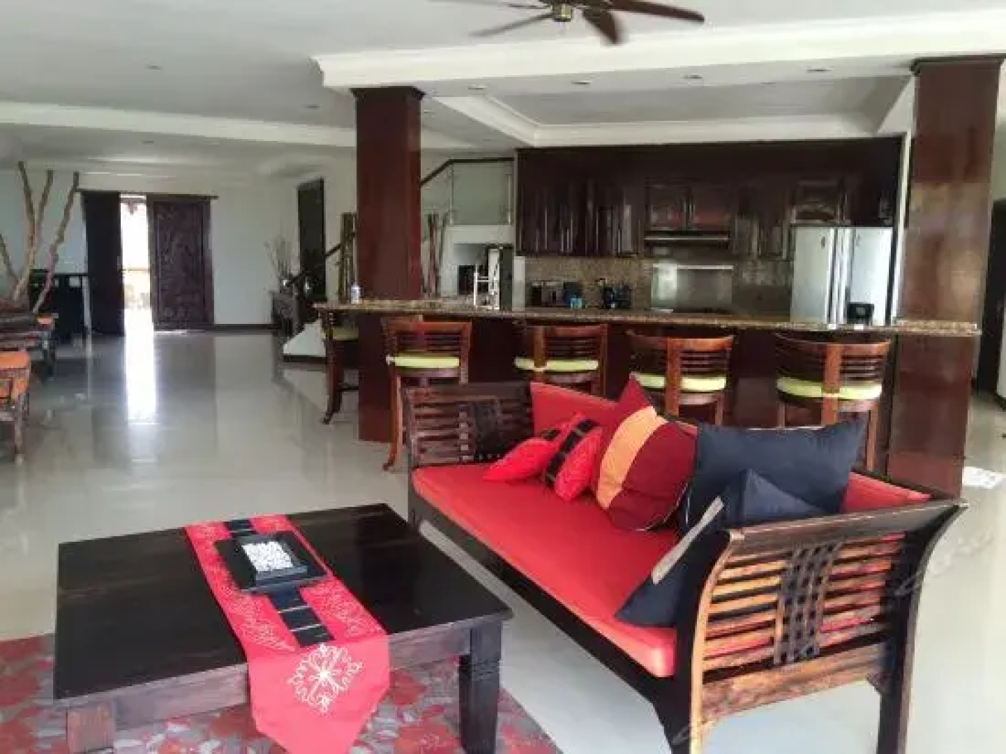 Royalty Queen Villa
