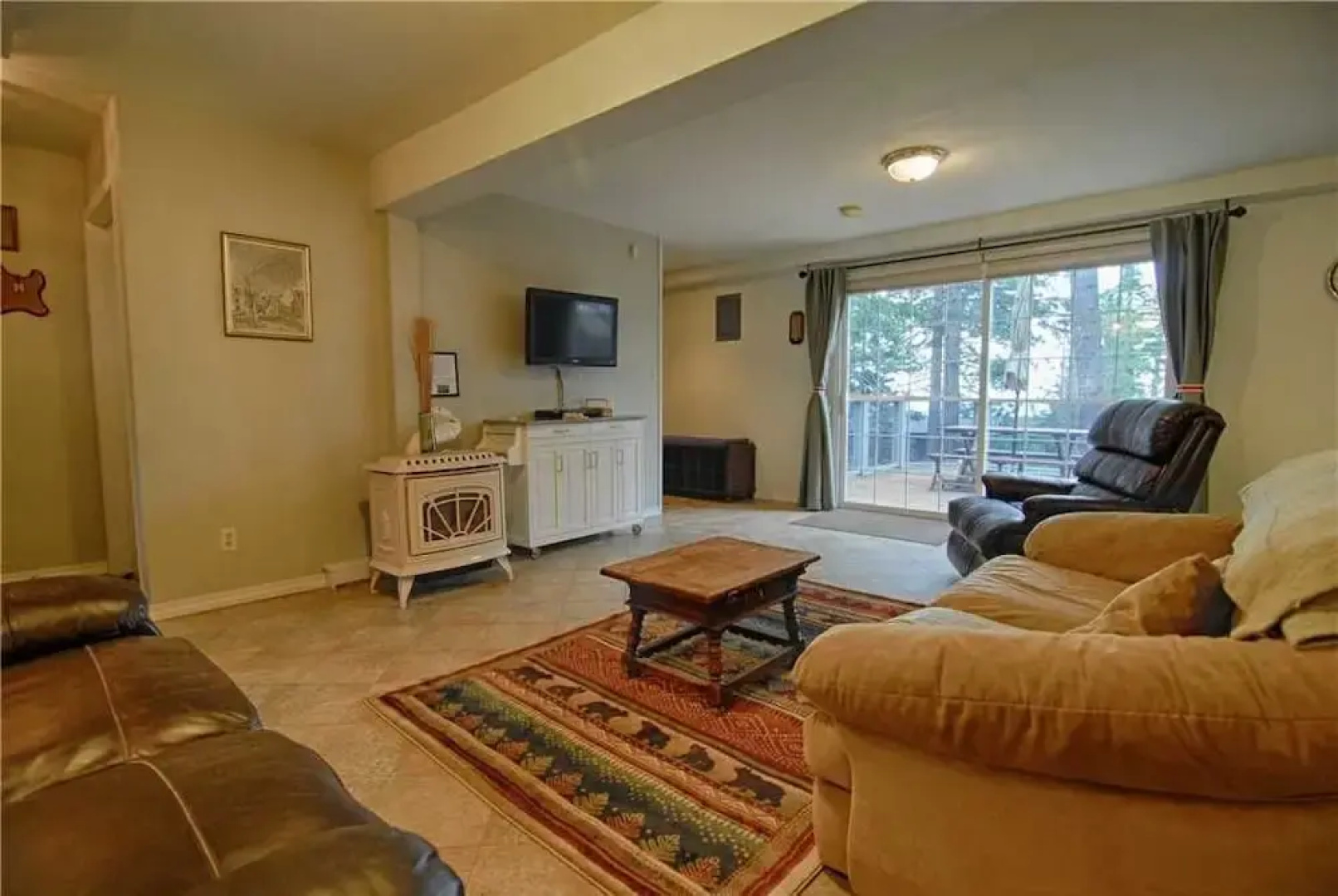 Huckleberry Hide-Away - 3 Br Cabin