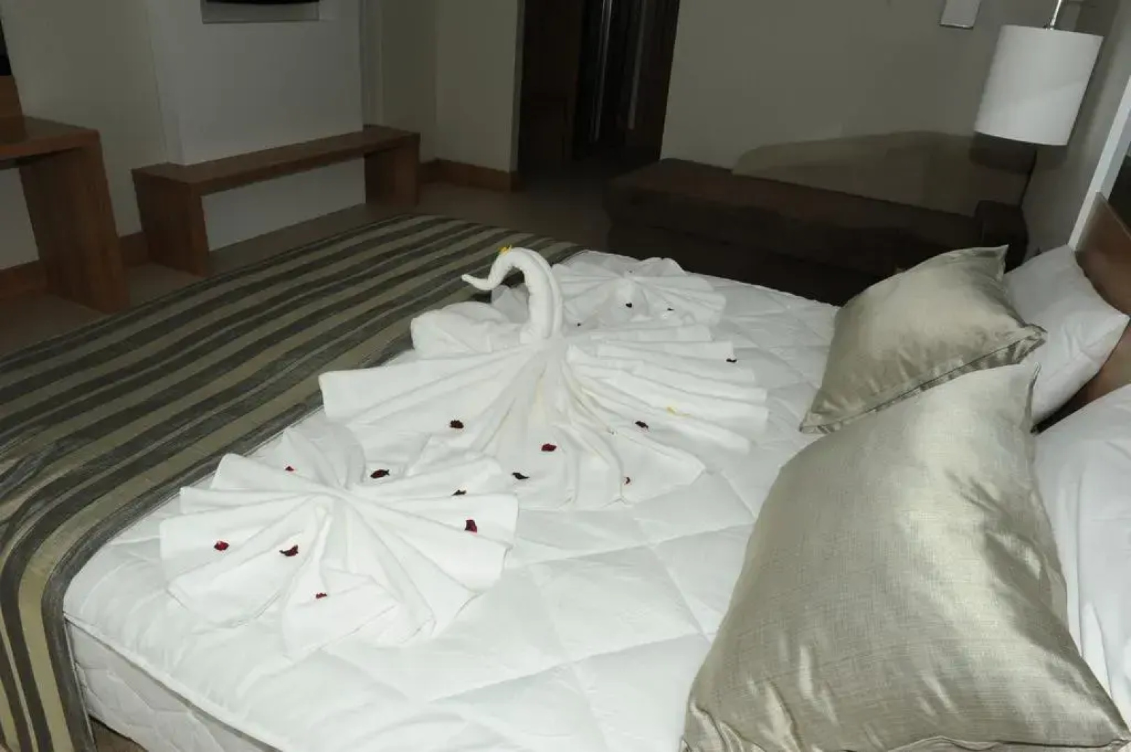 Cherry Garden City & Spa Hotel