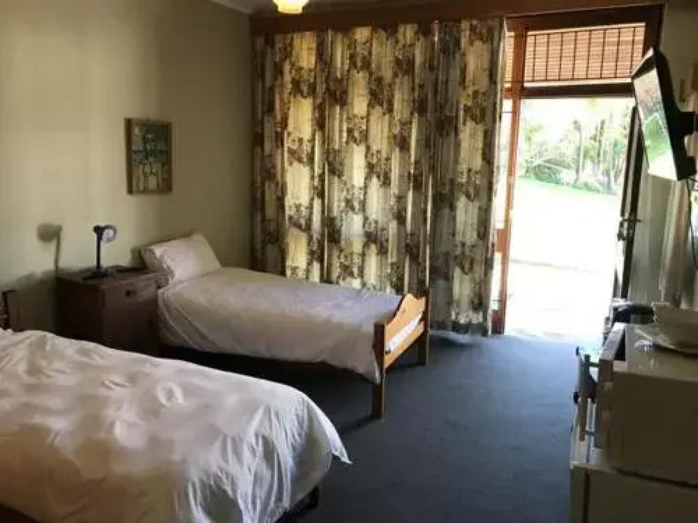 Step Aside Accommodation and Conference Centre