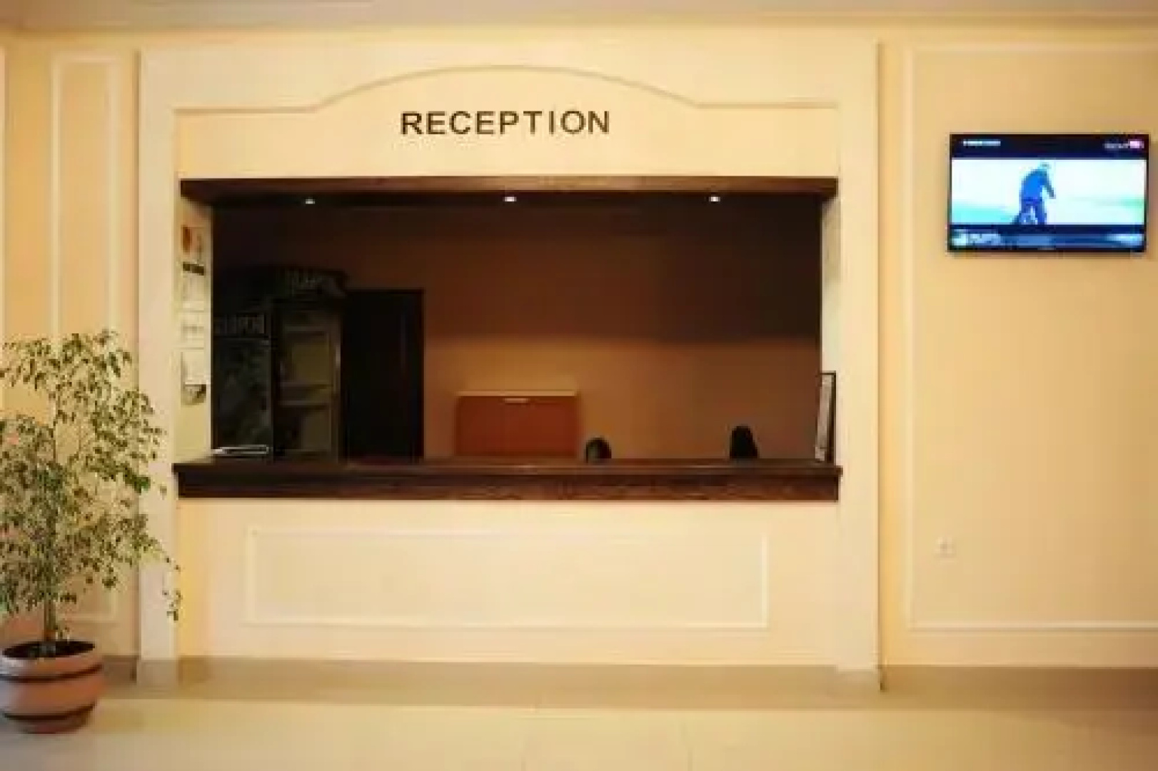 Bona Hotel