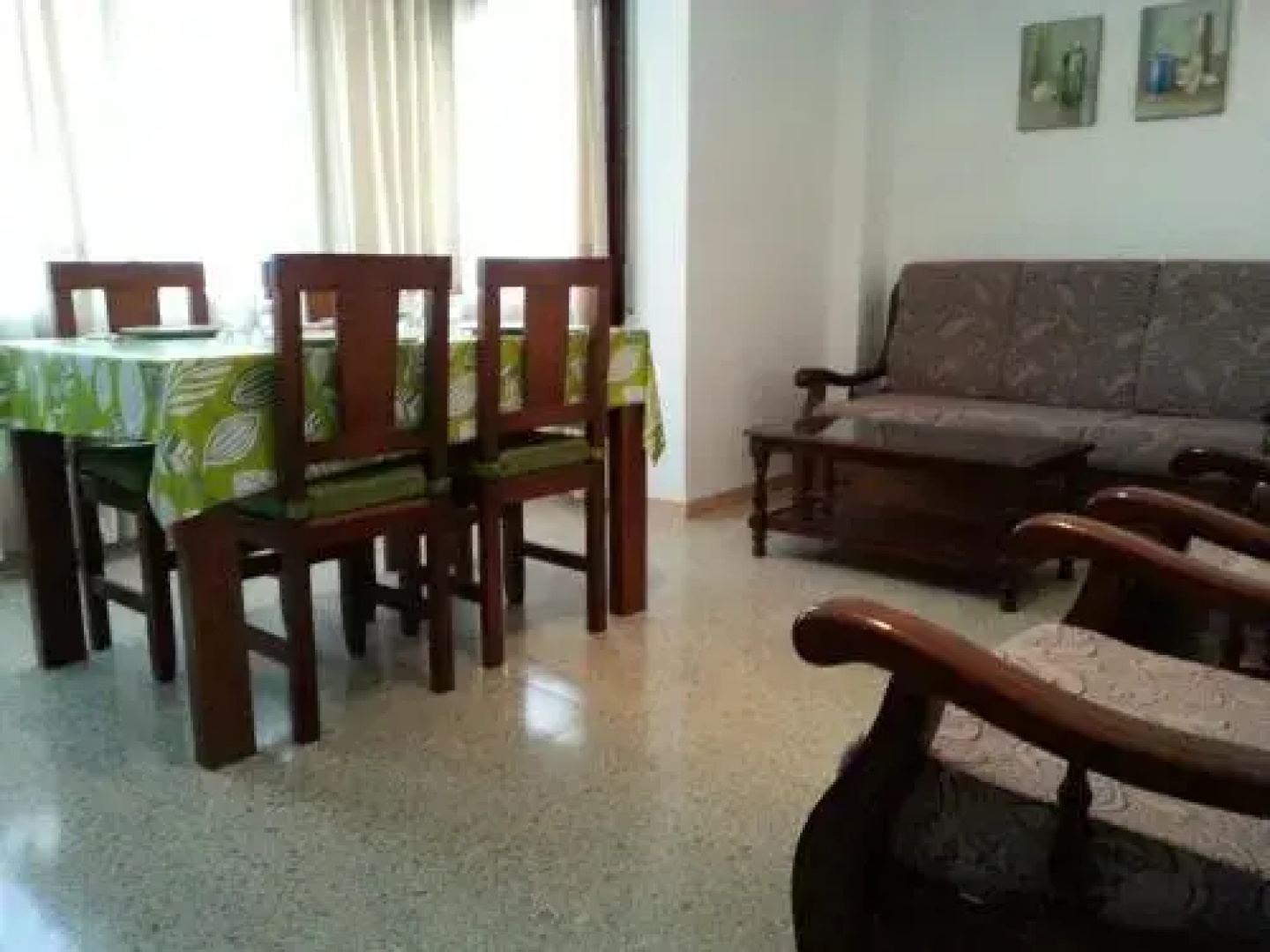 Sadurni Apartaments