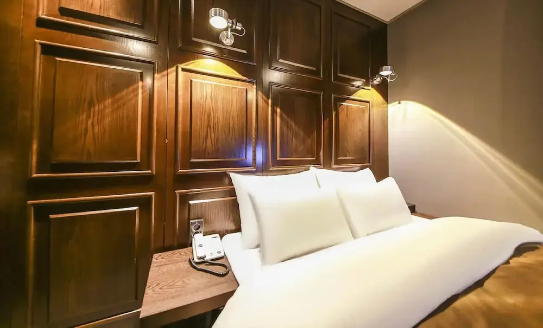 A-Vant Hotel